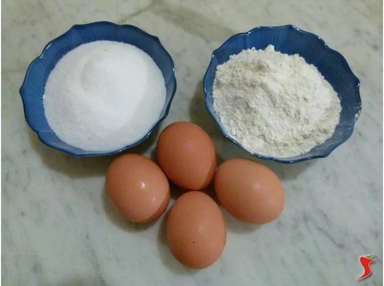 farina, zucchero e uova