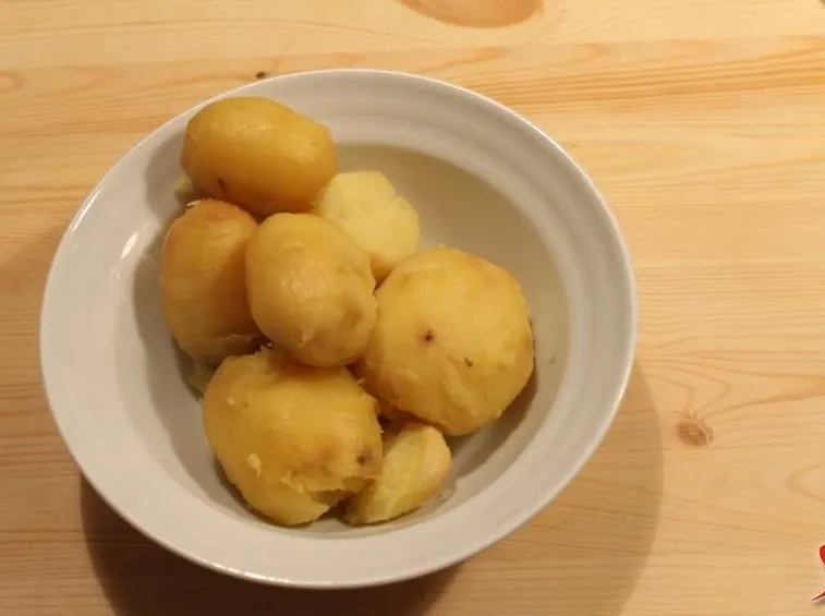 Lessare le patate per 40 minuti