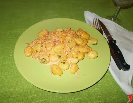 Gli gnocchi con il salmone