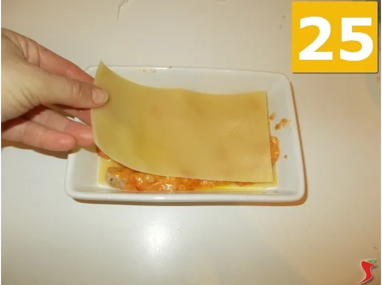 Terminare la preparazione delle lasagne