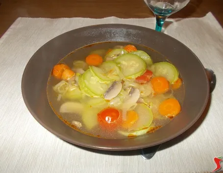 Minestrone di verdure fresche