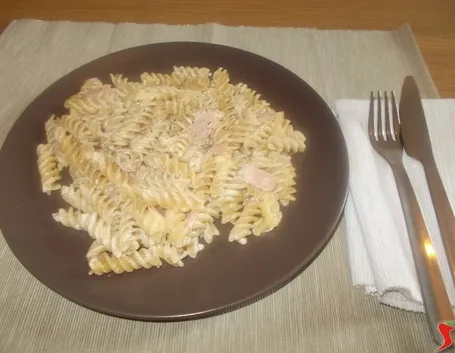 Pasta con prosciutto cotto