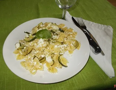 La pasta con ricotta e zucchine