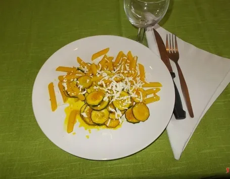 Le penne zucchine e zafferano