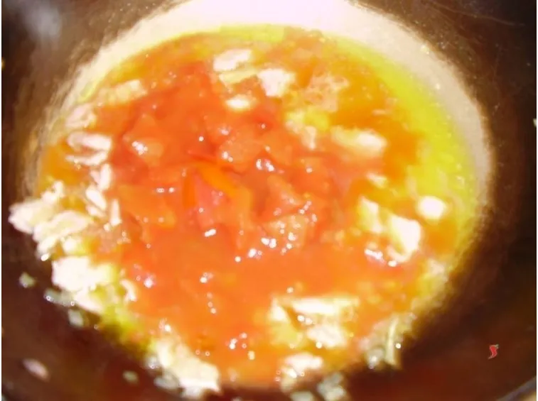 aggiungere il pomodoro