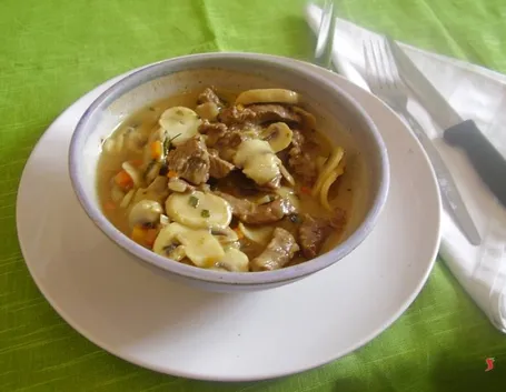 spezzatino ai funghi