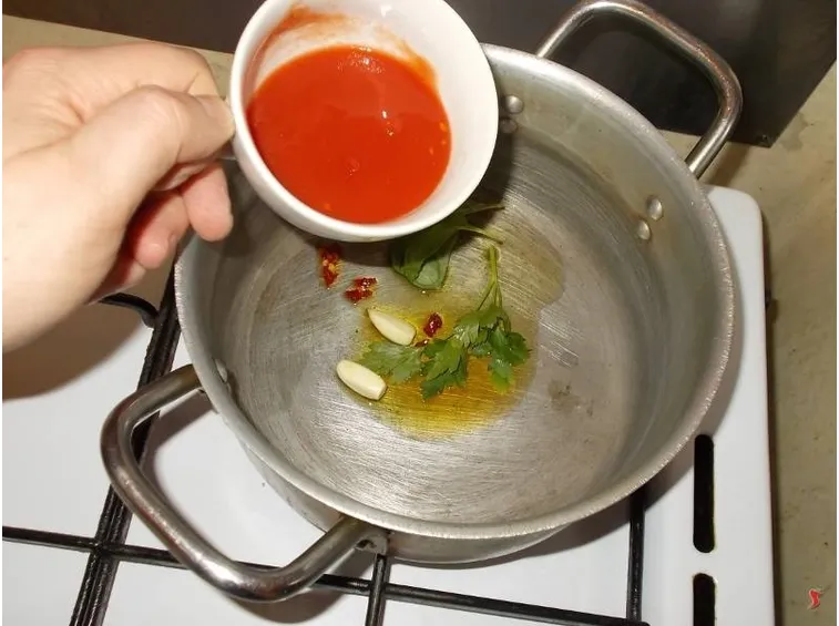 Il sugo e i peperoni