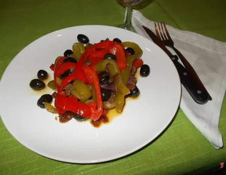 Peperoni con olive