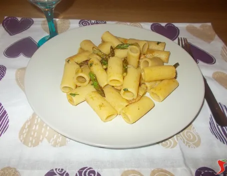 Pasta asparagi e gamberetti