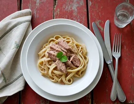 Pasta in bianco al tonno